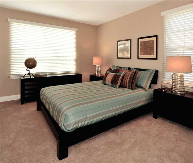 Гармонирует ли терракотовый цвет стен с тёплым деревом