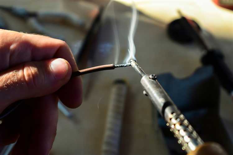 Подходящие типы припоя и флюса для тонкого жала