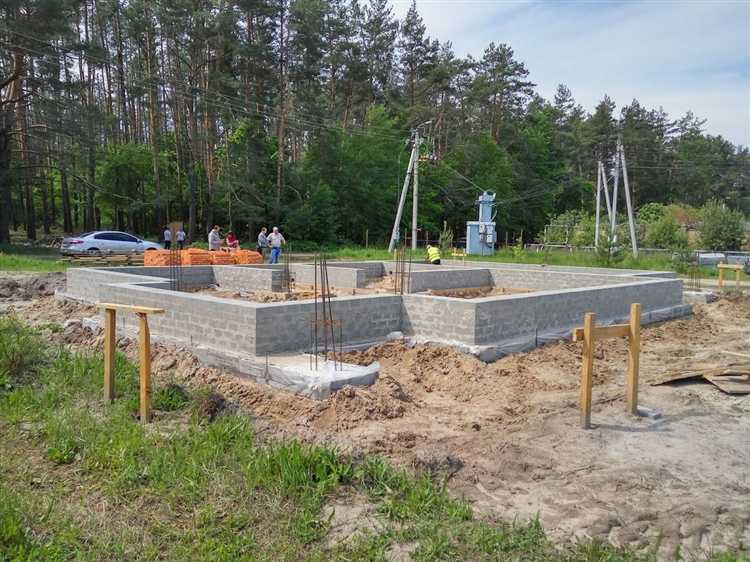 Прокладка временных коммуникаций: вода, электричество, дренаж