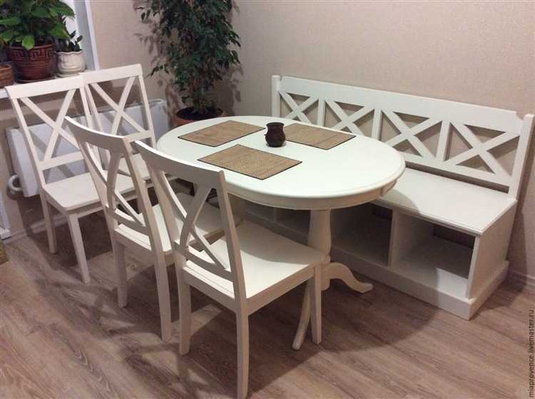 Расстояние между стульями для свободного размещения и движения