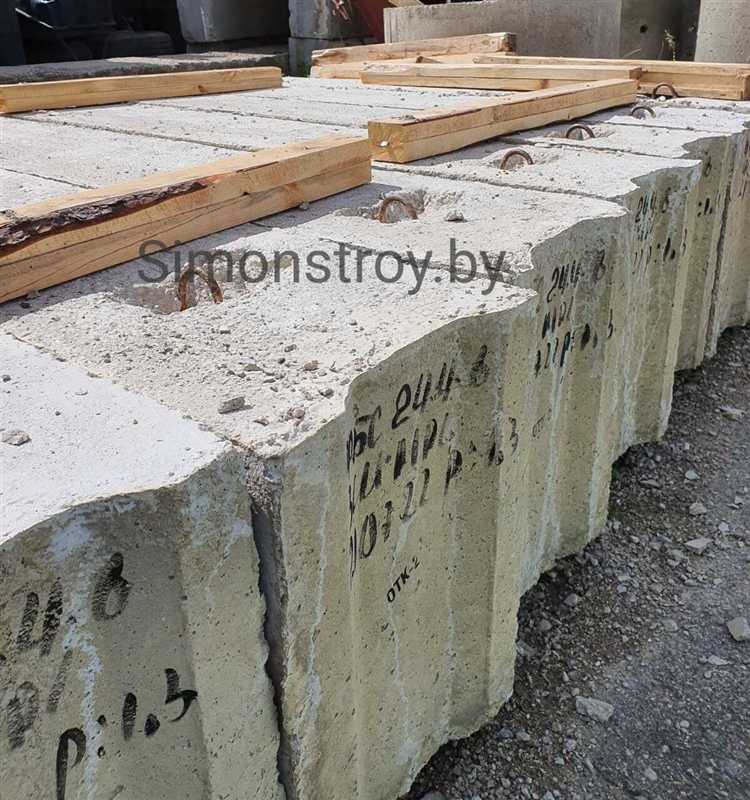 Разница в цене между полнотелыми и пустотелыми блоками 2400х400х600