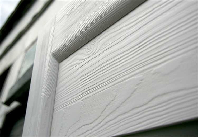 Какие вредители погибают при побелке стволов