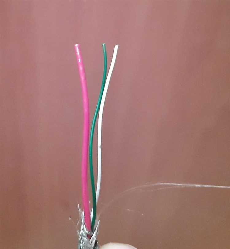 Определение плюса и минуса с помощью мультиметра