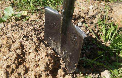 Чем копать землю вместо лопаты техника