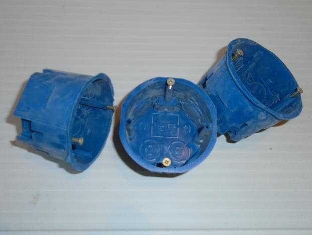 Подготовка отверстия в газобетоне под установку