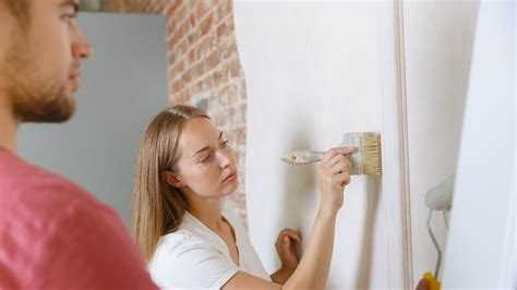 Какие ошибки чаще всего совершают при покраске валиком и краскопультом