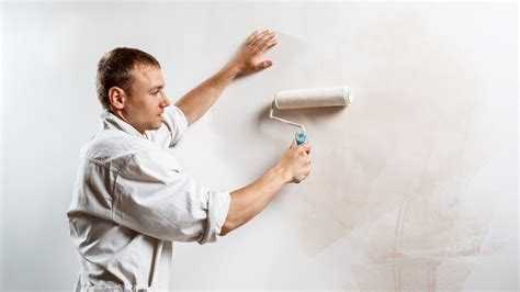 Что учитывать при выборе краскопульта для покраски стен