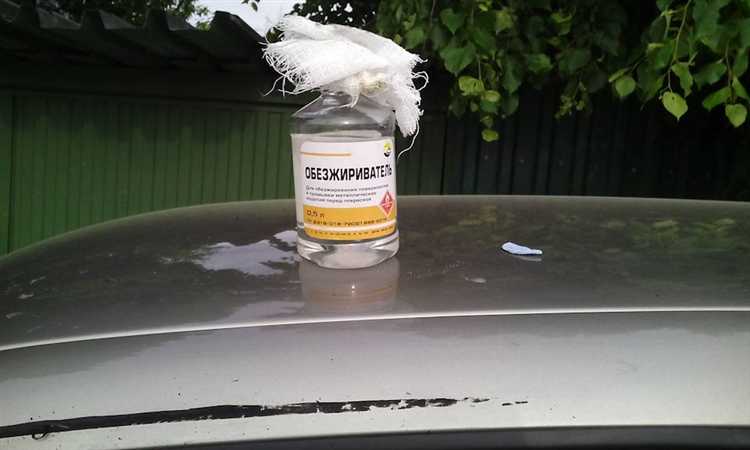 Применение спирта и водки для обезжиривания пластиковых и стеклянных поверхностей