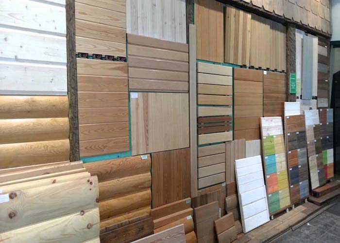 Сравнение затрат на материалы и работу при разных типах обшивки