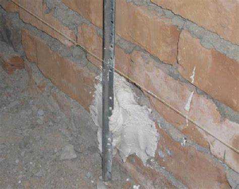 Чем накидывать штукатурку на стену вручную