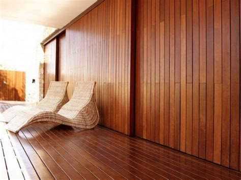 Отделка фасада фасадными панелями под кирпич или камень по старой вагонке