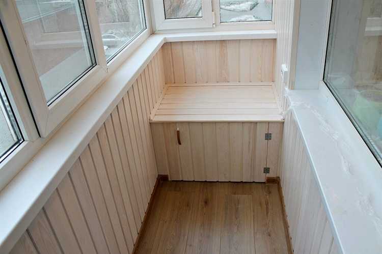 Как сочетать обшивку с окнами, крышей и цоколем для красивого вида