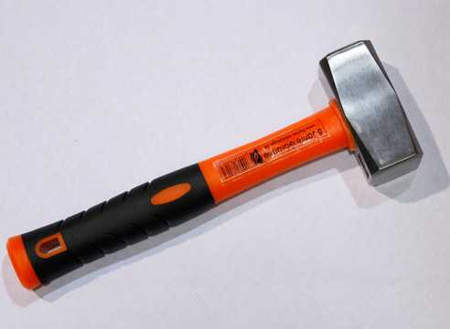 В каких профессиях чаще применяются кувалды и молотки