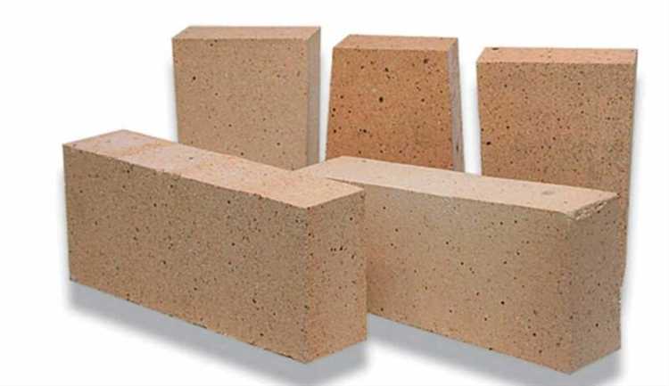 Чем отличается огнеупорный кирпич от шамотного