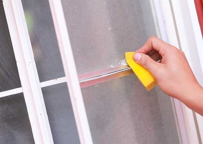 Способы очистки стен после малярного скотча при ремонте