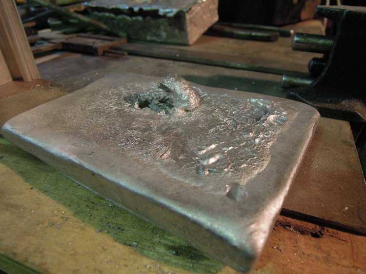 Использование электропилы для резки алюминиевых деталей