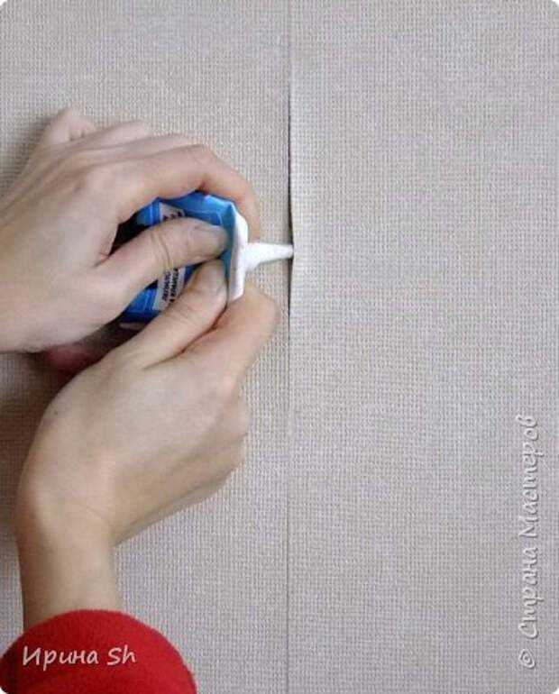 Как подклеить обои с помощью мыльного раствора