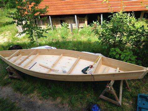 Чем покрасить деревянную лодку снаружи Чем покрасить деревянную лодку снаружи