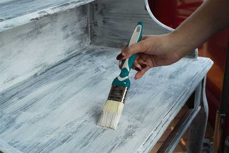 Чем покрасить лакированную мебель без снятия лака Чем покрасить лакированную мебель без снятия лака