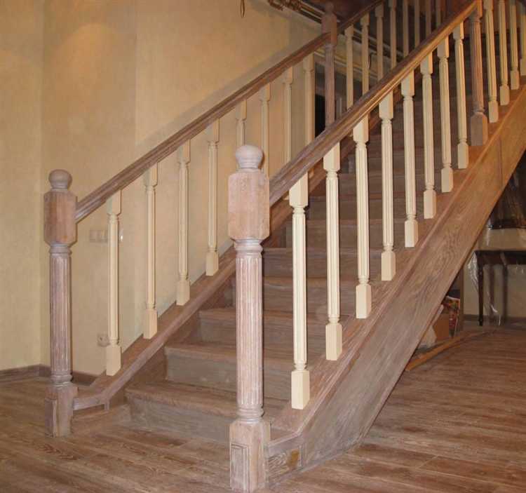 Подходящие виды красок для внутренних деревянных лестниц