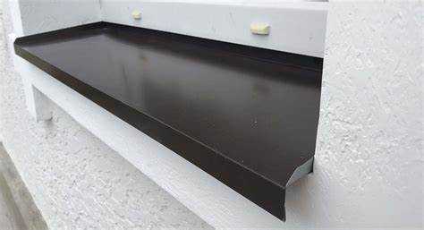 Чем покрасить отливы на окнах снаружи