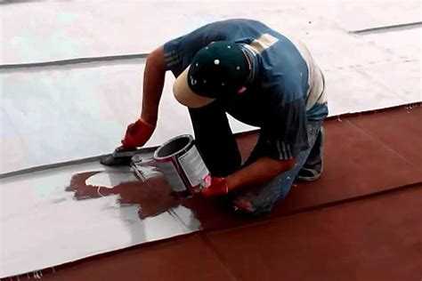 Как избежать отслаивания и растрескивания краски на оцинковке