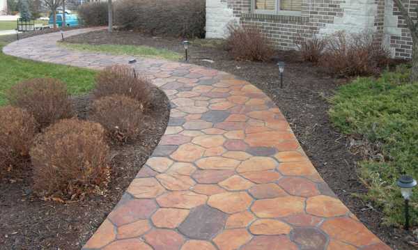 Чем покрасить старую бетонную дорожку на даче