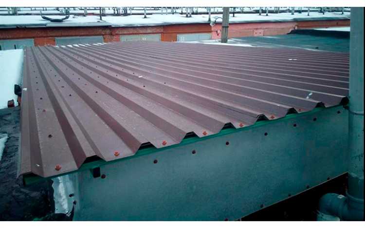 Нанесение жидкой резины как способ гидроизоляции крыши