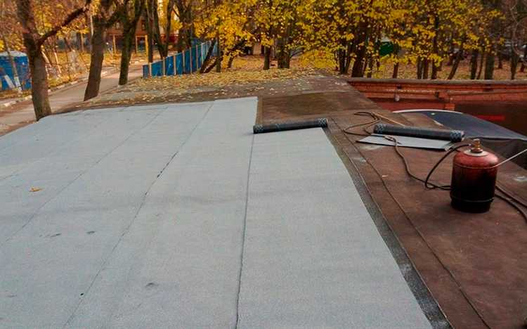 Применение профнастила для обустройства кровли гаража