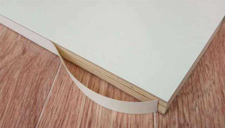 Чем отличается клей для ПВХ-кромки от клея для меламиновой