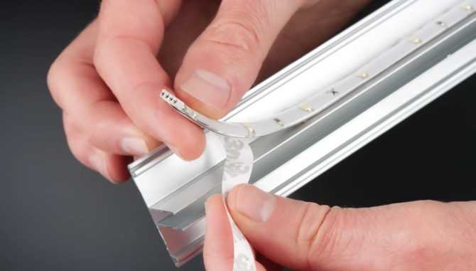 Какие ошибки чаще всего приводят к отклеиванию ленты