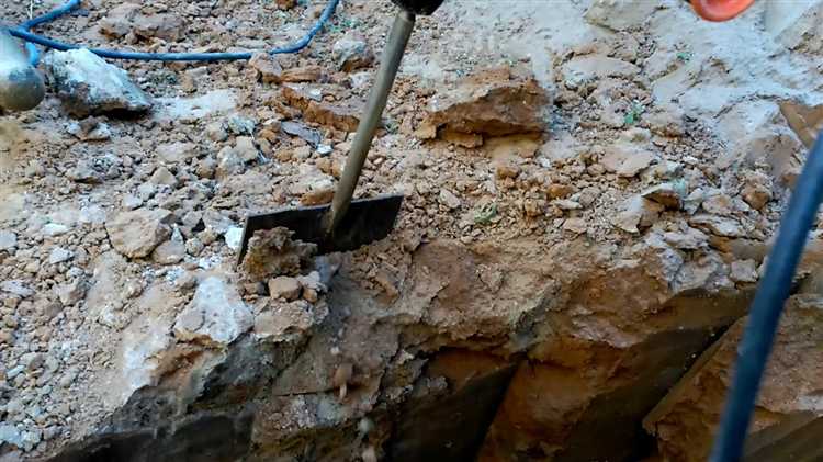 Подходят ли мыльные растворы для смазывания лопаты против глины