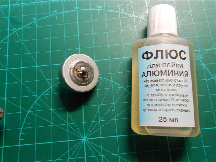 Чем отличаются спиртовые, водные и специализированные смывки