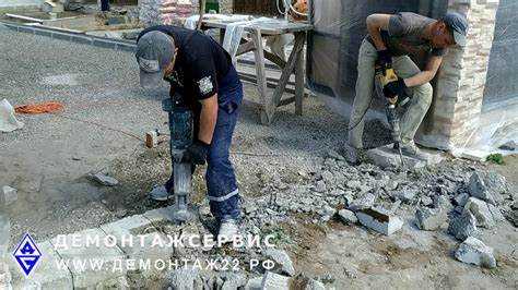 Применение растворителей и смывок для битумных пятен на бетоне