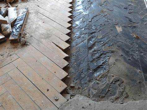 Механическая очистка бетонной поверхности от битума