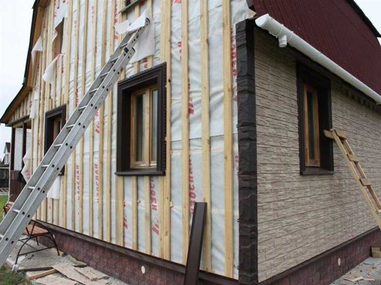 Плюсы и минусы пенополиуретана в срубе