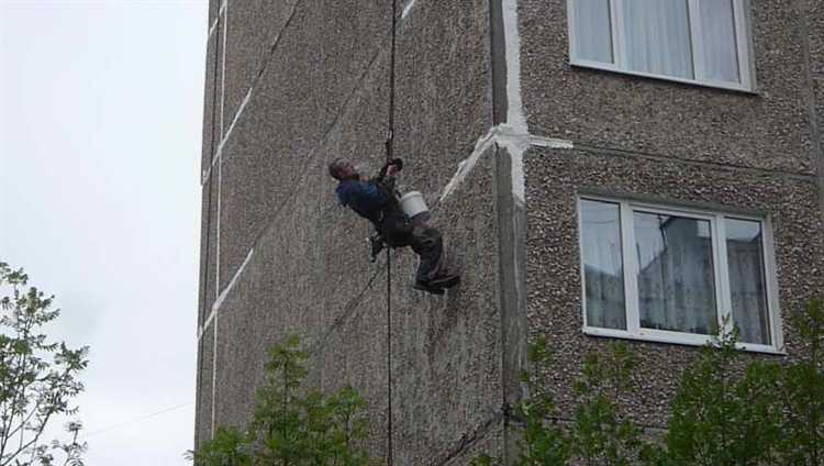 Особенности заделки швов в старых домах с разрушенными кромками