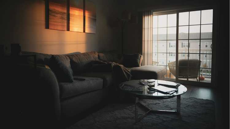 Когда и как обращаться в аварийную службу или управляющую компанию