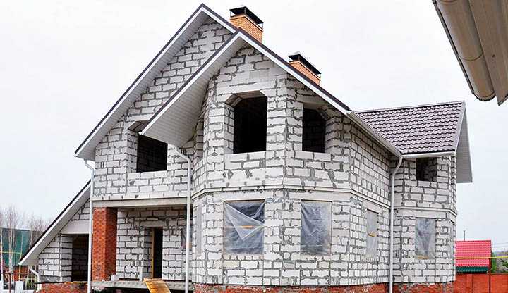 Как выбрать между строительством и покупкой дома в зависимости от бюджета