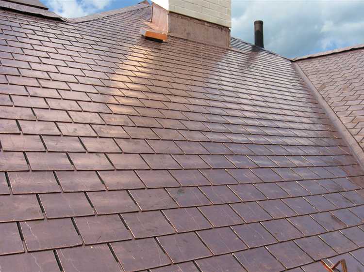 Особенности монтажа: требования к обрешетке и уклону крыши