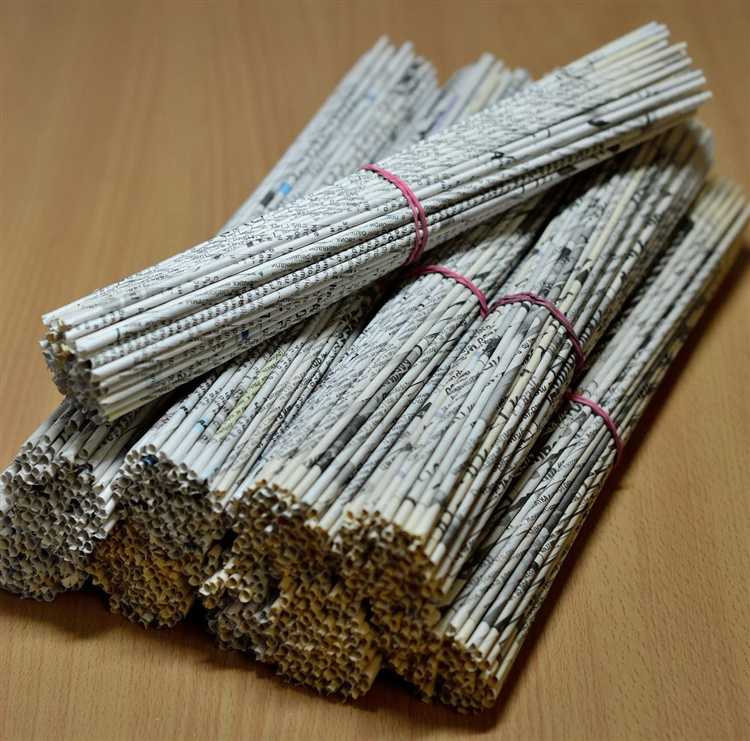 Как сплести корзинку из газетных трубочек своими руками