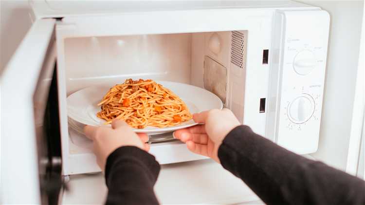 Что можно ставить в микроволновку Что можно ставить в микроволновку