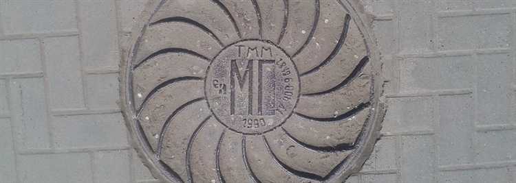 Региональные различия в обозначениях на люках