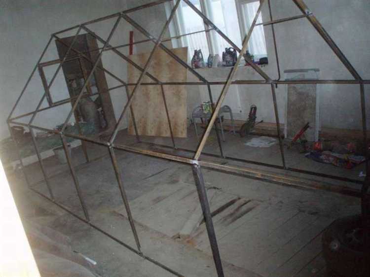 Переоборудование тепличного каркаса под летнюю кухню или зону отдыха