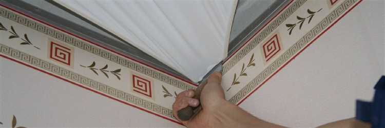 Как покраска стен влияет на монтаж натяжного потолка