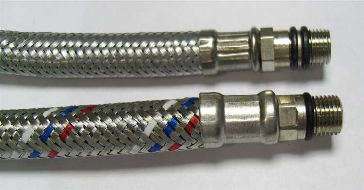 Как правильно выбрать материал гибкой подводки?