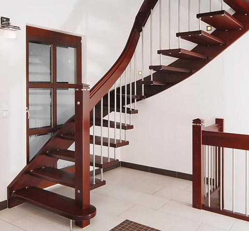 Что такое лестница на больцах и как устроена конструкция