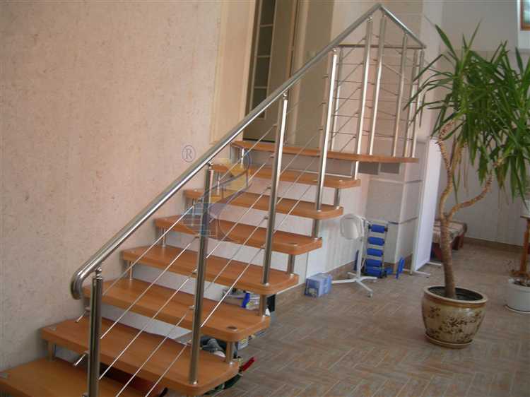 Что такое лестница на больцах