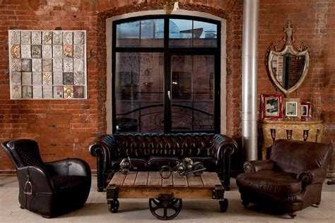 Особенности конструкции: открытые крепления, металл и массив дерева