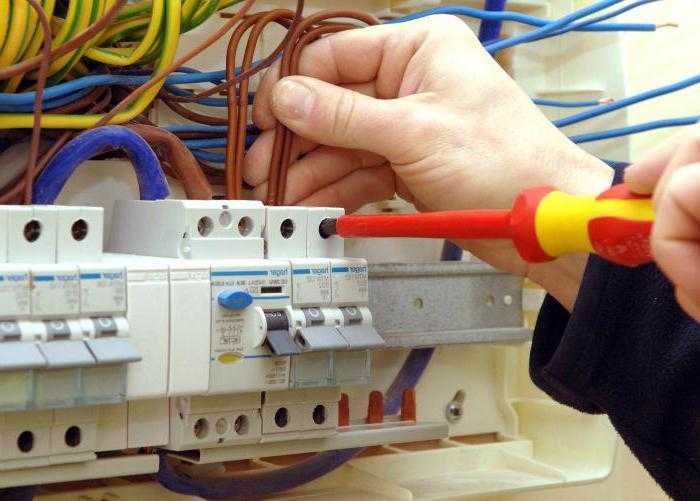 Проверка и устранение наводок в прототипах с помощью осциллографа